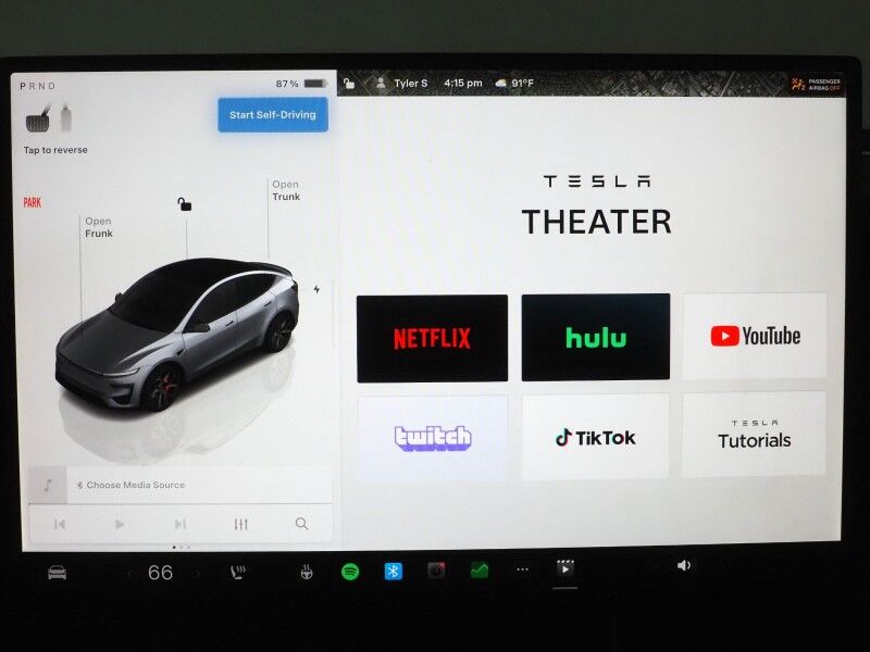 2026 Tesla Model Y Performance AWD *AUTOPILOT, NAVIGATION, SAFETY ALERTS, ADAPTIVE CRUISE, AUTOMATIC PARKING, SURROUND CAMERAS, PANORAMA GLASS ROOF, CLIMATE SEATS, HEATED STEERING, 21 INCH ARACHNID WHEELS, WIRELESS CHARGING Round Rock TX