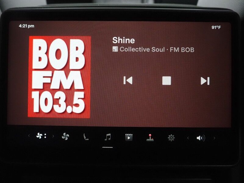 2026 Tesla Model Y Performance AWD *AUTOPILOT, NAVIGATION, SAFETY ALERTS, ADAPTIVE CRUISE, AUTOMATIC PARKING, SURROUND CAMERAS, PANORAMA GLASS ROOF, CLIMATE SEATS, HEATED STEERING, 21 INCH ARACHNID WHEELS, WIRELESS CHARGING Round Rock TX