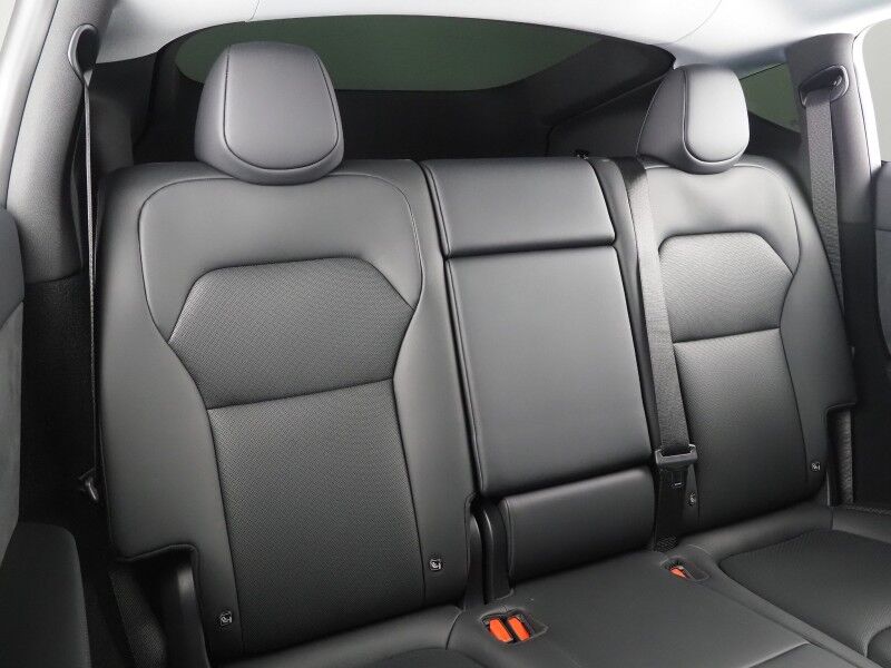 2026 Tesla Model Y Performance AWD *AUTOPILOT, NAVIGATION, SAFETY ALERTS, ADAPTIVE CRUISE, AUTOMATIC PARKING, SURROUND CAMERAS, PANORAMA GLASS ROOF, CLIMATE SEATS, HEATED STEERING, 21 INCH ARACHNID WHEELS, WIRELESS CHARGING Round Rock TX