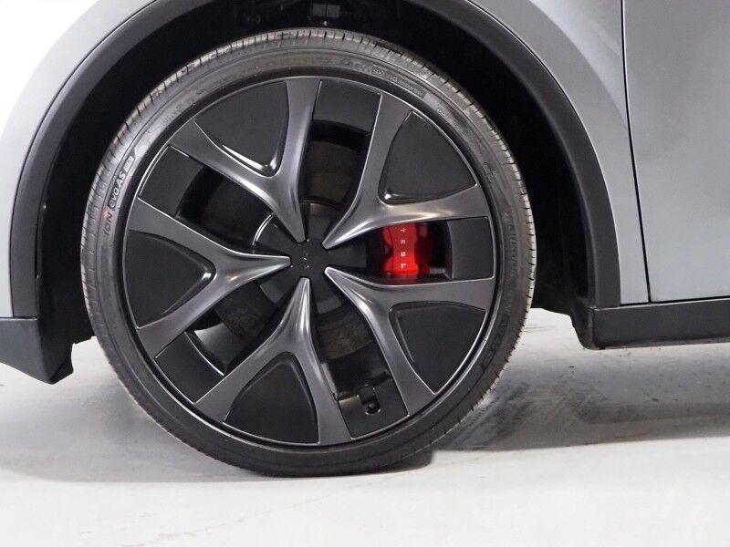 2026 Tesla Model Y Performance AWD *AUTOPILOT, NAVIGATION, SAFETY ALERTS, ADAPTIVE CRUISE, AUTOMATIC PARKING, SURROUND CAMERAS, PANORAMA GLASS ROOF, CLIMATE SEATS, HEATED STEERING, 21 INCH ARACHNID WHEELS, WIRELESS CHARGING Round Rock TX