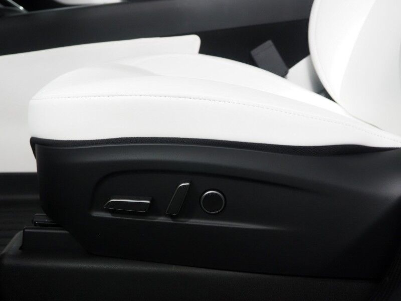 2026 Tesla Model Y Premium AWD *AUTOPILOT, NAVIGATION, SAFETY ALERTS, ADAPTIVE CRUISE, AUTOMATIC PARKING, SURROUND CAMERAS, PANORAMA GLASS ROOF, CLIMATE SEATS, HEATED STEERING, WIRELESS CHARGING Round Rock TX