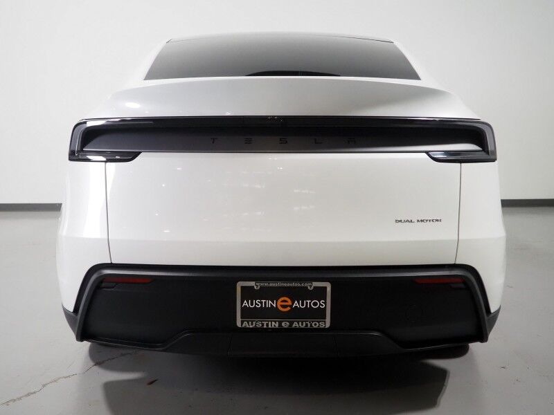 2026 Tesla Model Y Premium AWD *AUTOPILOT, NAVIGATION, SAFETY ALERTS, ADAPTIVE CRUISE, AUTOMATIC PARKING, SURROUND CAMERAS, PANORAMA GLASS ROOF, CLIMATE SEATS, HEATED STEERING, WIRELESS CHARGING Round Rock TX