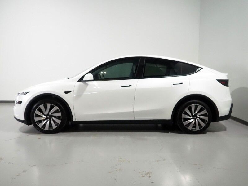 2026 Tesla Model Y Premium AWD *AUTOPILOT, NAVIGATION, SAFETY ALERTS, ADAPTIVE CRUISE, AUTOMATIC PARKING, SURROUND CAMERAS, PANORAMA GLASS ROOF, CLIMATE SEATS, HEATED STEERING, WIRELESS CHARGING Round Rock TX