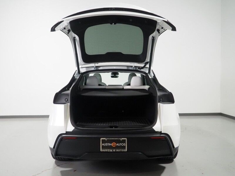 2026 Tesla Model Y Premium AWD *AUTOPILOT, NAVIGATION, SAFETY ALERTS, ADAPTIVE CRUISE, AUTOMATIC PARKING, SURROUND CAMERAS, PANORAMA GLASS ROOF, CLIMATE SEATS, HEATED STEERING, WIRELESS CHARGING Round Rock TX