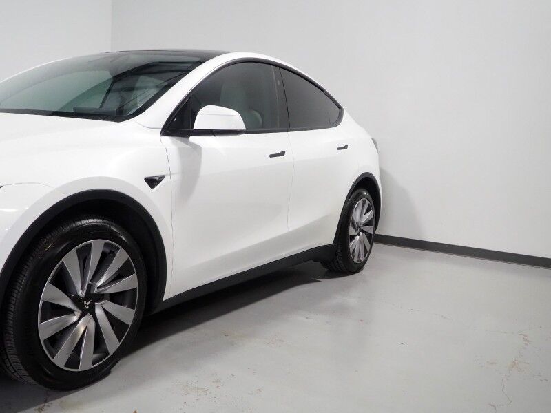 2026 Tesla Model Y Premium AWD *AUTOPILOT, NAVIGATION, SAFETY ALERTS, ADAPTIVE CRUISE, AUTOMATIC PARKING, SURROUND CAMERAS, PANORAMA GLASS ROOF, CLIMATE SEATS, HEATED STEERING, WIRELESS CHARGING Round Rock TX