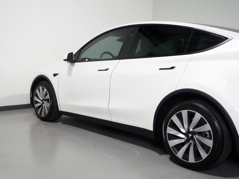 2026 Tesla Model Y Premium AWD *AUTOPILOT, NAVIGATION, SAFETY ALERTS, ADAPTIVE CRUISE, AUTOMATIC PARKING, SURROUND CAMERAS, PANORAMA GLASS ROOF, CLIMATE SEATS, HEATED STEERING, WIRELESS CHARGING Round Rock TX