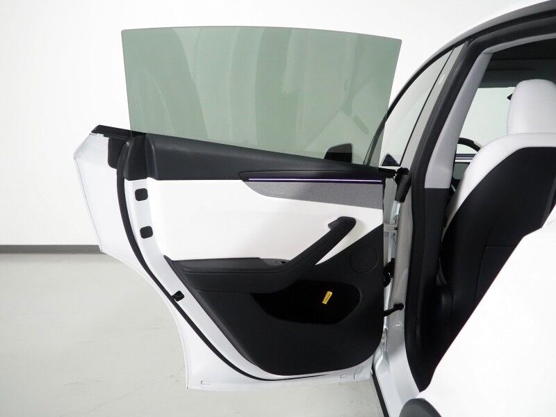 2026 Tesla Model Y Premium AWD *AUTOPILOT, NAVIGATION, SAFETY ALERTS, ADAPTIVE CRUISE, AUTOMATIC PARKING, SURROUND CAMERAS, PANORAMA GLASS ROOF, CLIMATE SEATS, HEATED STEERING, WIRELESS CHARGING Round Rock TX