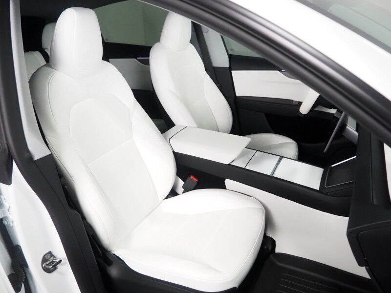 2026 Tesla Model Y Premium AWD *AUTOPILOT, NAVIGATION, SAFETY ALERTS, ADAPTIVE CRUISE, AUTOMATIC PARKING, SURROUND CAMERAS, PANORAMA GLASS ROOF, CLIMATE SEATS, HEATED STEERING, WIRELESS CHARGING Round Rock TX