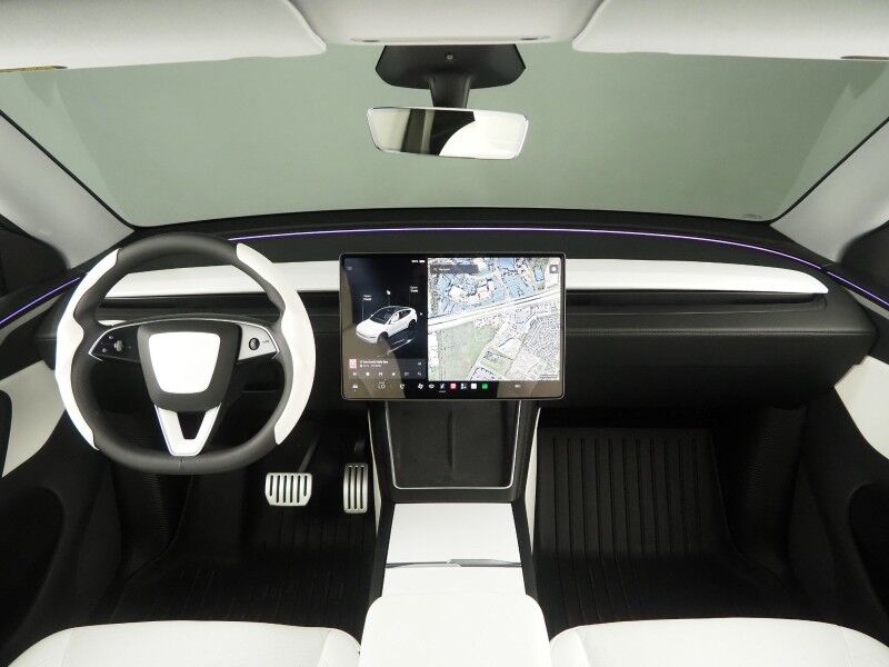 2026 Tesla Model Y Premium AWD *AUTOPILOT, NAVIGATION, SAFETY ALERTS, ADAPTIVE CRUISE, AUTOMATIC PARKING, SURROUND CAMERAS, PANORAMA GLASS ROOF, CLIMATE SEATS, HEATED STEERING, WIRELESS CHARGING Round Rock TX