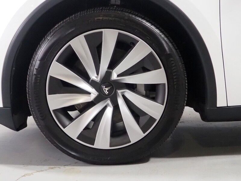 2026 Tesla Model Y Premium AWD *AUTOPILOT, NAVIGATION, SAFETY ALERTS, ADAPTIVE CRUISE, AUTOMATIC PARKING, SURROUND CAMERAS, PANORAMA GLASS ROOF, CLIMATE SEATS, HEATED STEERING, WIRELESS CHARGING Round Rock TX