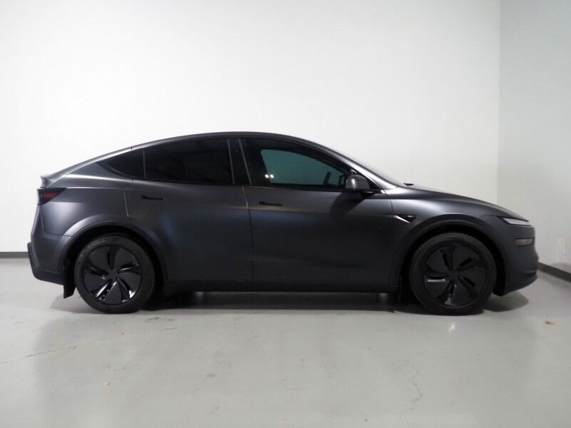 2026 Tesla Model Y Premium AWD *TRAFFIC AWARE CRUISE CONTROL, NAVIGATION, SAFETY ALERTS, AUTOMATIC PARKING, SURROUND CAMERAS, PANORAMA GLASS ROOF, CLIMATE SEATS, HEATED STEERING, WIRELESS CHARGING Round Rock TX