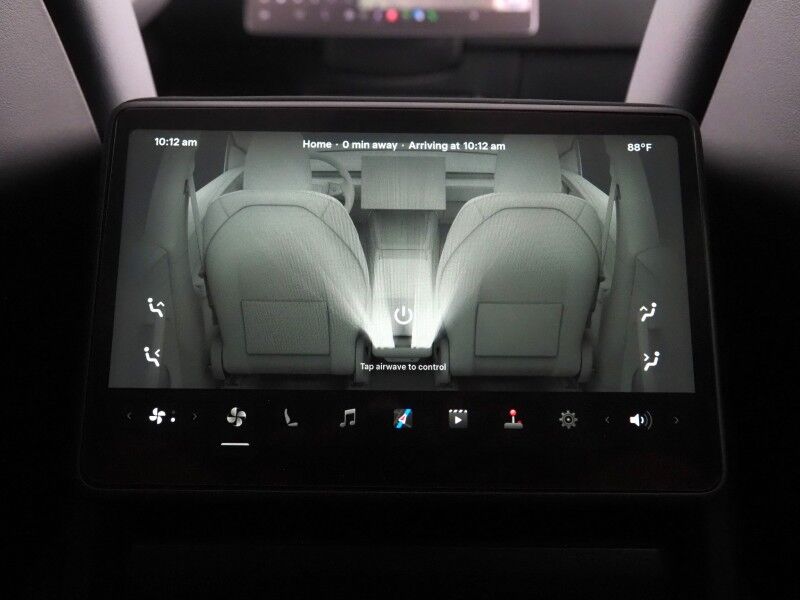 2026 Tesla Model Y Premium AWD *TRAFFIC AWARE CRUISE CONTROL, NAVIGATION, SAFETY ALERTS, AUTOMATIC PARKING, SURROUND CAMERAS, PANORAMA GLASS ROOF, CLIMATE SEATS, HEATED STEERING, WIRELESS CHARGING Round Rock TX