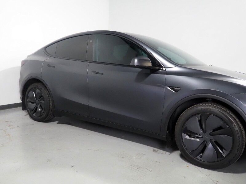 2026 Tesla Model Y Premium AWD *TRAFFIC AWARE CRUISE CONTROL, NAVIGATION, SAFETY ALERTS, AUTOMATIC PARKING, SURROUND CAMERAS, PANORAMA GLASS ROOF, CLIMATE SEATS, HEATED STEERING, WIRELESS CHARGING Round Rock TX