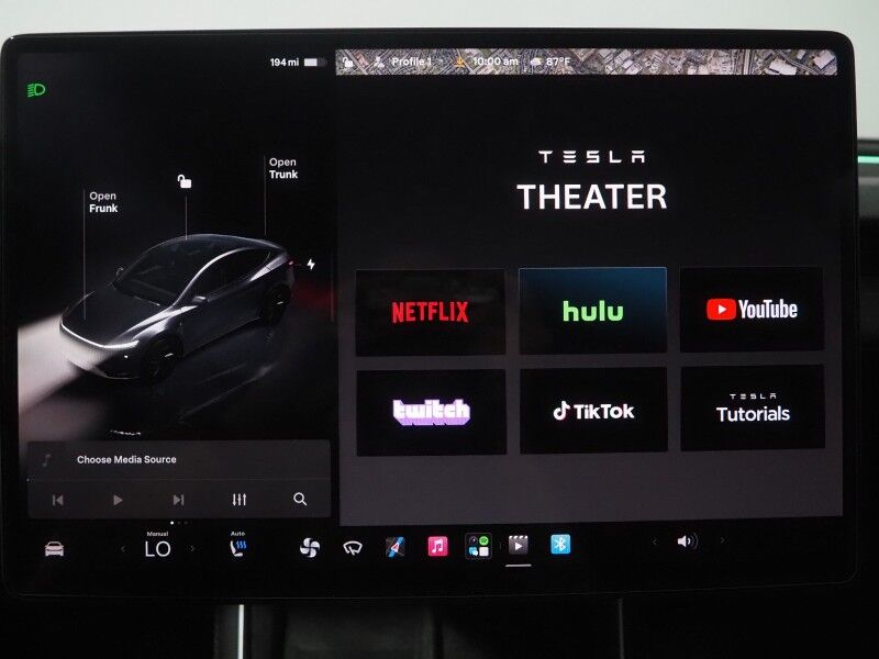 2026 Tesla Model Y Premium AWD *TRAFFIC AWARE CRUISE CONTROL, NAVIGATION, SAFETY ALERTS, AUTOMATIC PARKING, SURROUND CAMERAS, PANORAMA GLASS ROOF, CLIMATE SEATS, HEATED STEERING, WIRELESS CHARGING Round Rock TX