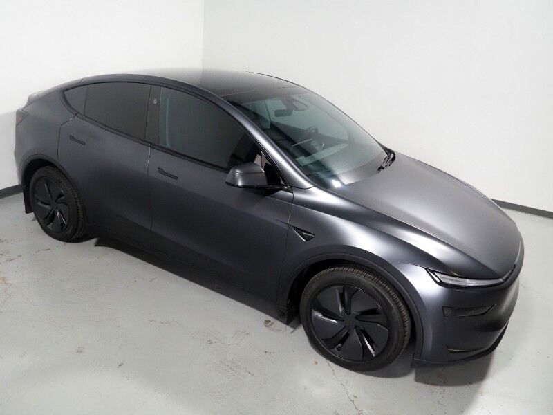 2026 Tesla Model Y Premium AWD *TRAFFIC AWARE CRUISE CONTROL, NAVIGATION, SAFETY ALERTS, AUTOMATIC PARKING, SURROUND CAMERAS, PANORAMA GLASS ROOF, CLIMATE SEATS, HEATED STEERING, WIRELESS CHARGING Round Rock TX