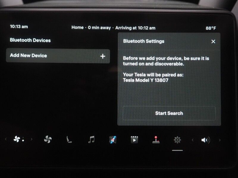 2026 Tesla Model Y Premium AWD *TRAFFIC AWARE CRUISE CONTROL, NAVIGATION, SAFETY ALERTS, AUTOMATIC PARKING, SURROUND CAMERAS, PANORAMA GLASS ROOF, CLIMATE SEATS, HEATED STEERING, WIRELESS CHARGING Round Rock TX