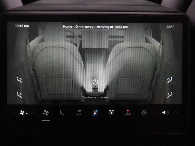 2026 Tesla Model Y Premium AWD *TRAFFIC AWARE CRUISE CONTROL, NAVIGATION, SAFETY ALERTS, AUTOMATIC PARKING, SURROUND CAMERAS, PANORAMA GLASS ROOF, CLIMATE SEATS, HEATED STEERING, WIRELESS CHARGING Round Rock TX
