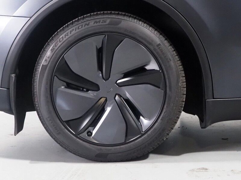 2026 Tesla Model Y Premium AWD *TRAFFIC AWARE CRUISE CONTROL, NAVIGATION, SAFETY ALERTS, AUTOMATIC PARKING, SURROUND CAMERAS, PANORAMA GLASS ROOF, CLIMATE SEATS, HEATED STEERING, WIRELESS CHARGING Round Rock TX