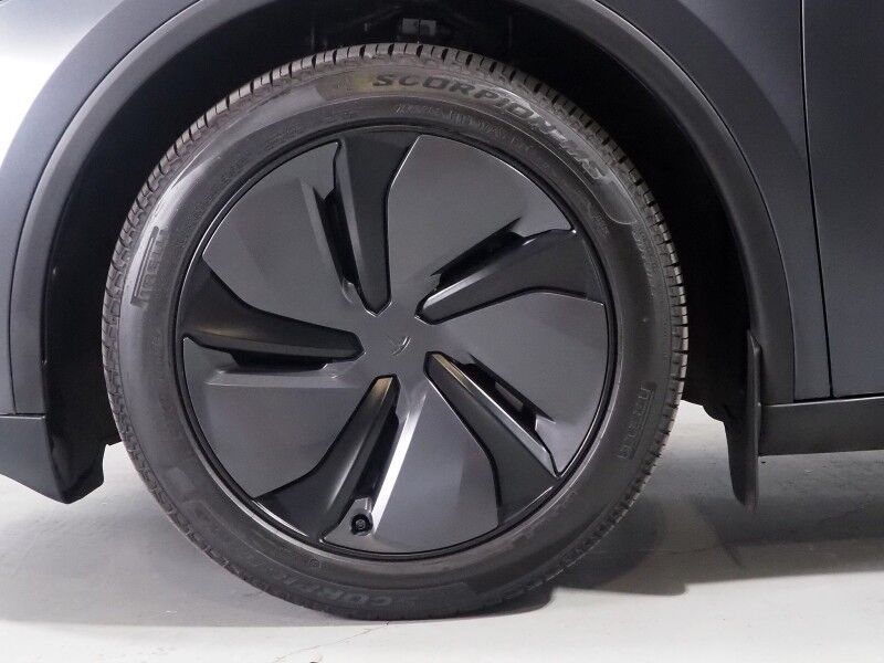 2026 Tesla Model Y Premium AWD *TRAFFIC AWARE CRUISE CONTROL, NAVIGATION, SAFETY ALERTS, AUTOMATIC PARKING, SURROUND CAMERAS, PANORAMA GLASS ROOF, CLIMATE SEATS, HEATED STEERING, WIRELESS CHARGING Round Rock TX