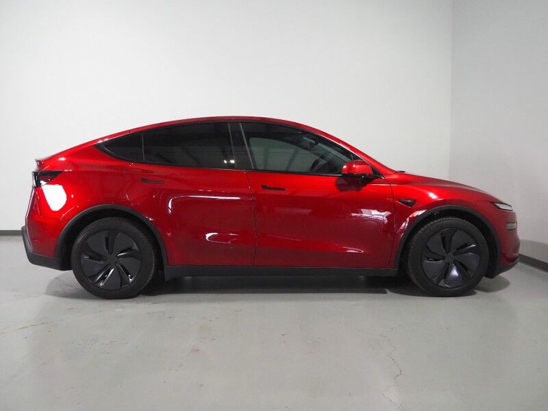 2026 Tesla Model Y Premium AWD *TRAFFIC AWARE CRUISE CONTROL, NAVIGATION, SAFETY ALERTS, AUTOMATIC PARKING, SURROUND CAMERAS, PANORAMA GLASS ROOF, CLIMATE SEATS, HEATED STEERING, WIRELESS CHARGING Round Rock TX