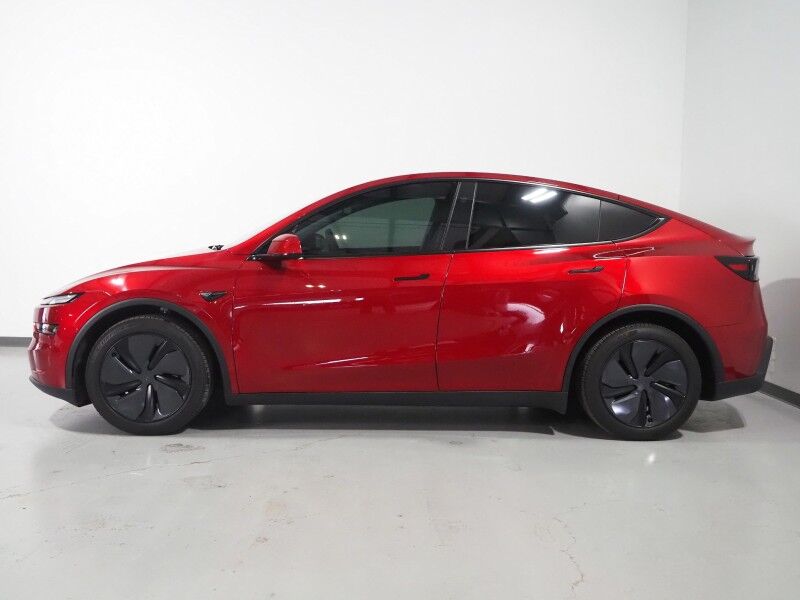 2026 Tesla Model Y Premium AWD *TRAFFIC AWARE CRUISE CONTROL, NAVIGATION, SAFETY ALERTS, AUTOMATIC PARKING, SURROUND CAMERAS, PANORAMA GLASS ROOF, CLIMATE SEATS, HEATED STEERING, WIRELESS CHARGING Round Rock TX