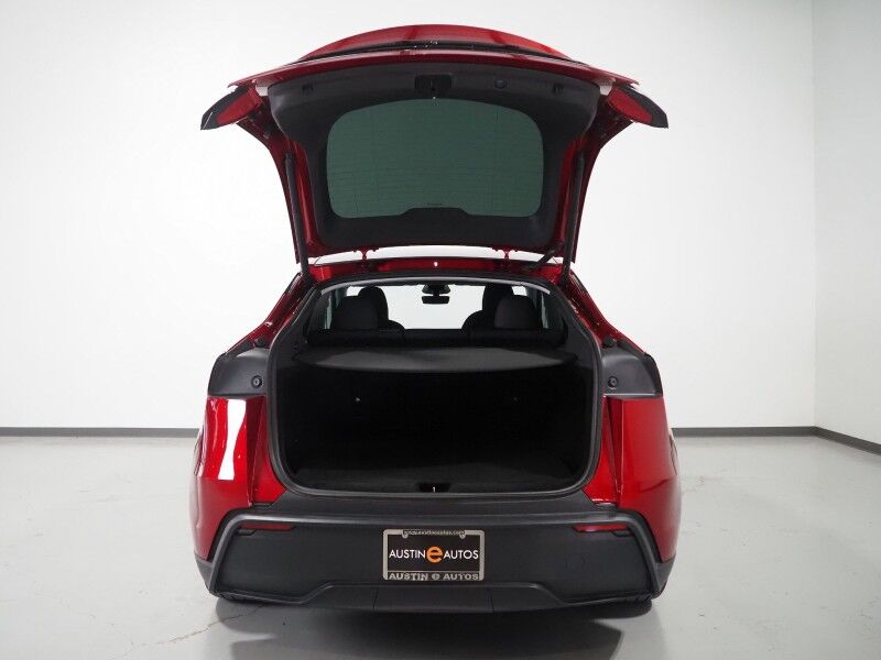 2026 Tesla Model Y Premium AWD *TRAFFIC AWARE CRUISE CONTROL, NAVIGATION, SAFETY ALERTS, AUTOMATIC PARKING, SURROUND CAMERAS, PANORAMA GLASS ROOF, CLIMATE SEATS, HEATED STEERING, WIRELESS CHARGING Round Rock TX