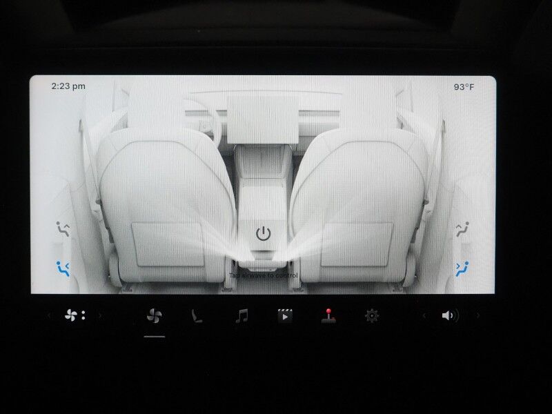 2026 Tesla Model Y Premium AWD *TRAFFIC AWARE CRUISE CONTROL, NAVIGATION, SAFETY ALERTS, AUTOMATIC PARKING, SURROUND CAMERAS, PANORAMA GLASS ROOF, CLIMATE SEATS, HEATED STEERING, WIRELESS CHARGING Round Rock TX