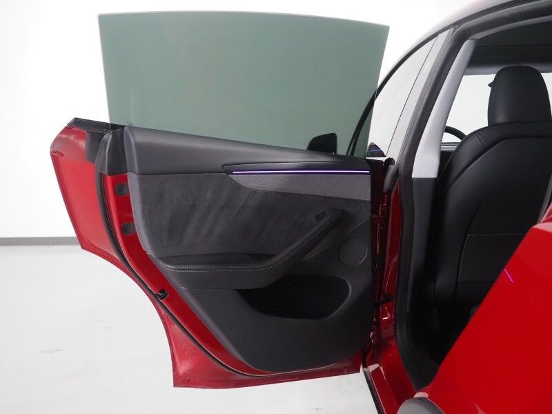 2026 Tesla Model Y Premium AWD *TRAFFIC AWARE CRUISE CONTROL, NAVIGATION, SAFETY ALERTS, AUTOMATIC PARKING, SURROUND CAMERAS, PANORAMA GLASS ROOF, CLIMATE SEATS, HEATED STEERING, WIRELESS CHARGING Round Rock TX
