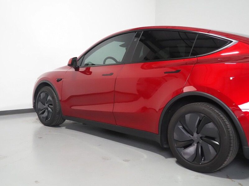 2026 Tesla Model Y Premium AWD *TRAFFIC AWARE CRUISE CONTROL, NAVIGATION, SAFETY ALERTS, AUTOMATIC PARKING, SURROUND CAMERAS, PANORAMA GLASS ROOF, CLIMATE SEATS, HEATED STEERING, WIRELESS CHARGING Round Rock TX