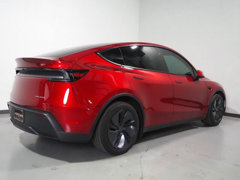 2026 Tesla Model Y Premium AWD *TRAFFIC AWARE CRUISE CONTROL, NAVIGATION, SAFETY ALERTS, AUTOMATIC PARKING, SURROUND CAMERAS, PANORAMA GLASS ROOF, CLIMATE SEATS, HEATED STEERING, WIRELESS CHARGING Round Rock TX