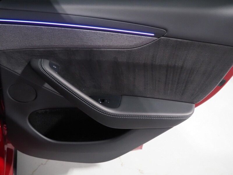 2026 Tesla Model Y Premium AWD *TRAFFIC AWARE CRUISE CONTROL, NAVIGATION, SAFETY ALERTS, AUTOMATIC PARKING, SURROUND CAMERAS, PANORAMA GLASS ROOF, CLIMATE SEATS, HEATED STEERING, WIRELESS CHARGING Round Rock TX
