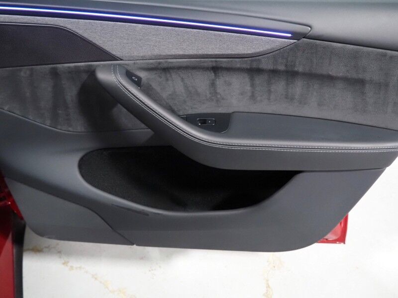 2026 Tesla Model Y Premium AWD *TRAFFIC AWARE CRUISE CONTROL, NAVIGATION, SAFETY ALERTS, AUTOMATIC PARKING, SURROUND CAMERAS, PANORAMA GLASS ROOF, CLIMATE SEATS, HEATED STEERING, WIRELESS CHARGING Round Rock TX