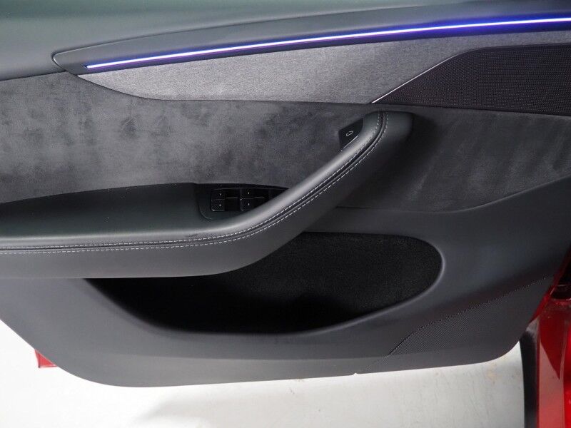 2026 Tesla Model Y Premium AWD *TRAFFIC AWARE CRUISE CONTROL, NAVIGATION, SAFETY ALERTS, AUTOMATIC PARKING, SURROUND CAMERAS, PANORAMA GLASS ROOF, CLIMATE SEATS, HEATED STEERING, WIRELESS CHARGING Round Rock TX