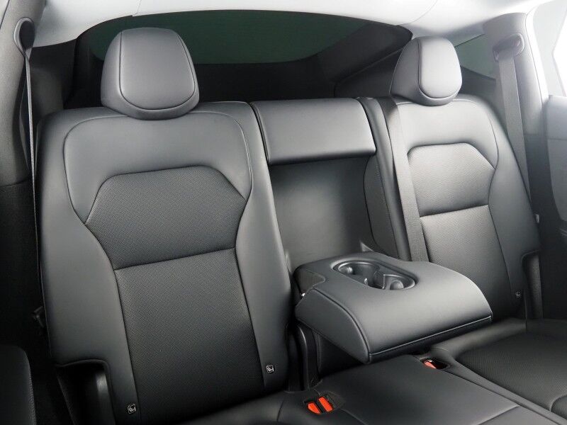 2026 Tesla Model Y Premium AWD *TRAFFIC AWARE CRUISE CONTROL, NAVIGATION, SAFETY ALERTS, AUTOMATIC PARKING, SURROUND CAMERAS, PANORAMA GLASS ROOF, CLIMATE SEATS, HEATED STEERING, WIRELESS CHARGING Round Rock TX
