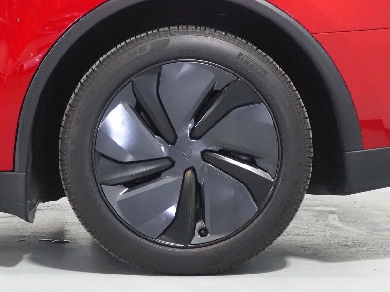 2026 Tesla Model Y Premium AWD *TRAFFIC AWARE CRUISE CONTROL, NAVIGATION, SAFETY ALERTS, AUTOMATIC PARKING, SURROUND CAMERAS, PANORAMA GLASS ROOF, CLIMATE SEATS, HEATED STEERING, WIRELESS CHARGING Round Rock TX
