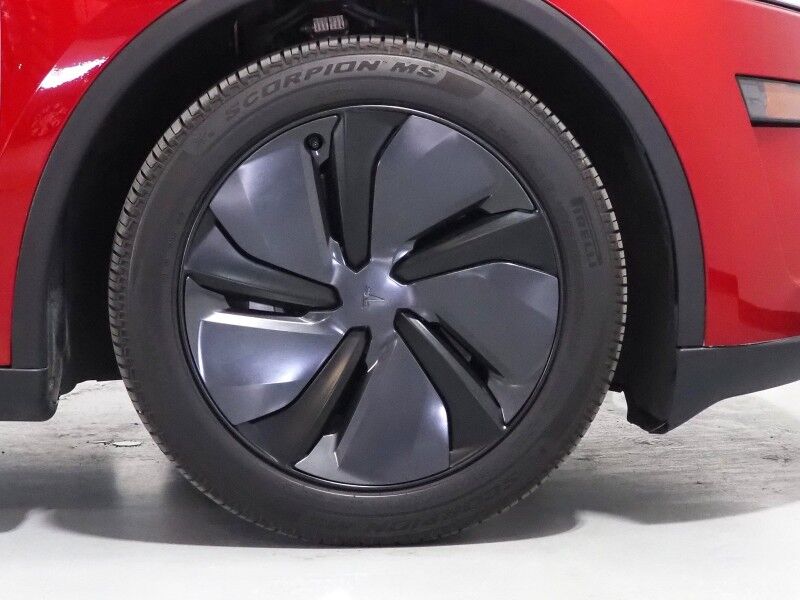 2026 Tesla Model Y Premium AWD *TRAFFIC AWARE CRUISE CONTROL, NAVIGATION, SAFETY ALERTS, AUTOMATIC PARKING, SURROUND CAMERAS, PANORAMA GLASS ROOF, CLIMATE SEATS, HEATED STEERING, WIRELESS CHARGING Round Rock TX
