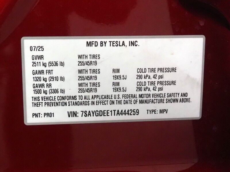 2026 Tesla Model Y Premium AWD *TRAFFIC AWARE CRUISE CONTROL, NAVIGATION, SAFETY ALERTS, AUTOMATIC PARKING, SURROUND CAMERAS, PANORAMA GLASS ROOF, CLIMATE SEATS, HEATED STEERING, WIRELESS CHARGING Round Rock TX