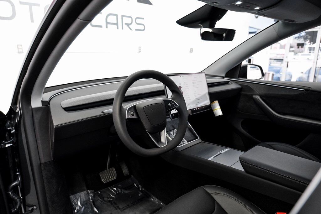 2026 Tesla Model Y Premium