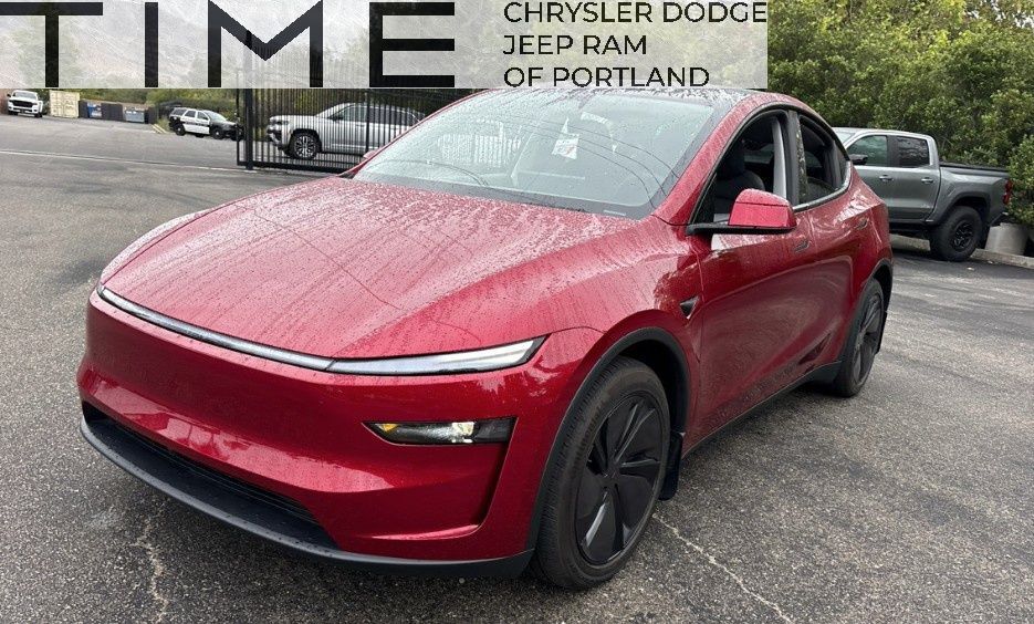 2026 Tesla Model Y Premium All-Wheel Drive's photo