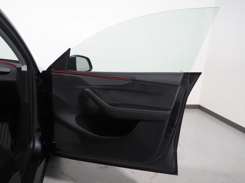 2026 Tesla Model Y Premium RWD *AUTOPILOT, NAVIGATION, SAFETY ALERTS, ADAPTIVE CRUISE, AUTOMATIC PARKING, SURROUND CAMERAS, PANORAMA GLASS ROOF, CLIMATE SEATS, HEATED STEERING, WIRELESS CHARGING Round Rock TX