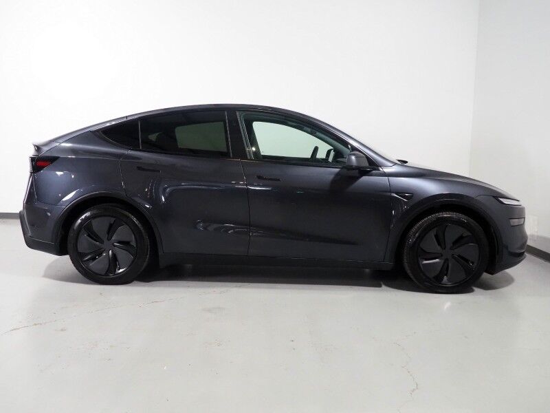 2026 Tesla Model Y Premium RWD *AUTOPILOT, NAVIGATION, SAFETY ALERTS, ADAPTIVE CRUISE, AUTOMATIC PARKING, SURROUND CAMERAS, PANORAMA GLASS ROOF, CLIMATE SEATS, HEATED STEERING, WIRELESS CHARGING Round Rock TX