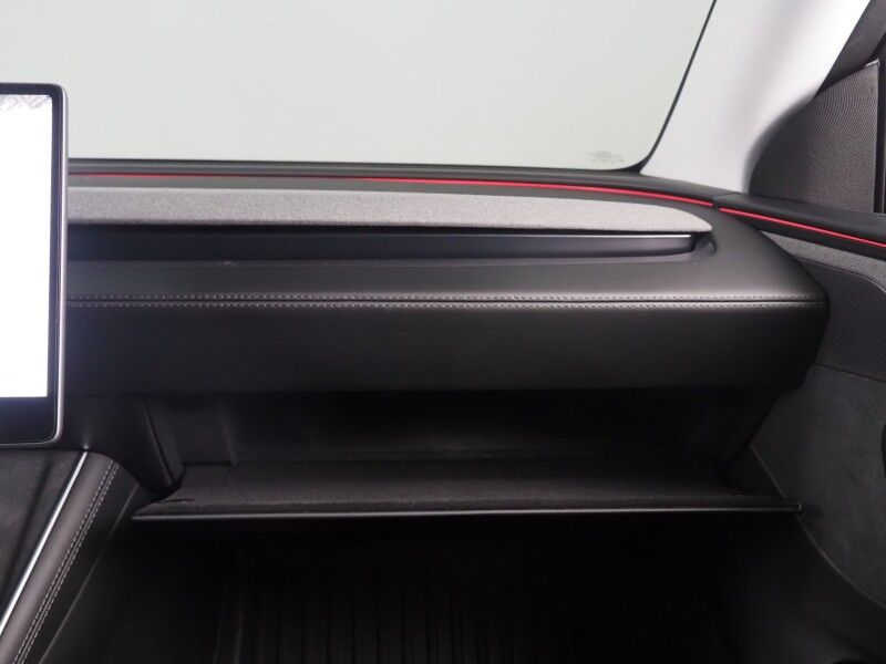 2026 Tesla Model Y Premium RWD *AUTOPILOT, NAVIGATION, SAFETY ALERTS, ADAPTIVE CRUISE, AUTOMATIC PARKING, SURROUND CAMERAS, PANORAMA GLASS ROOF, CLIMATE SEATS, HEATED STEERING, WIRELESS CHARGING Round Rock TX