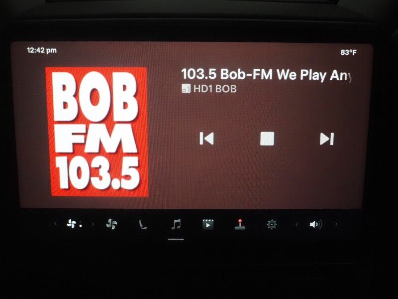 2026 Tesla Model Y Premium RWD *AUTOPILOT, NAVIGATION, SAFETY ALERTS, ADAPTIVE CRUISE, AUTOMATIC PARKING, SURROUND CAMERAS, PANORAMA GLASS ROOF, CLIMATE SEATS, HEATED STEERING, WIRELESS CHARGING Round Rock TX
