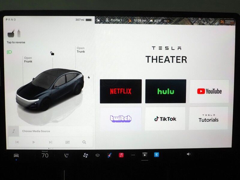 2026 Tesla Model Y Premium RWD *AUTOPILOT, NAVIGATION, SAFETY ALERTS, ADAPTIVE CRUISE, AUTOMATIC PARKING, SURROUND CAMERAS, PANORAMA GLASS ROOF, CLIMATE SEATS, HEATED STEERING, WIRELESS CHARGING Round Rock TX