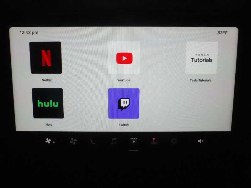 2026 Tesla Model Y Premium RWD *AUTOPILOT, NAVIGATION, SAFETY ALERTS, ADAPTIVE CRUISE, AUTOMATIC PARKING, SURROUND CAMERAS, PANORAMA GLASS ROOF, CLIMATE SEATS, HEATED STEERING, WIRELESS CHARGING Round Rock TX