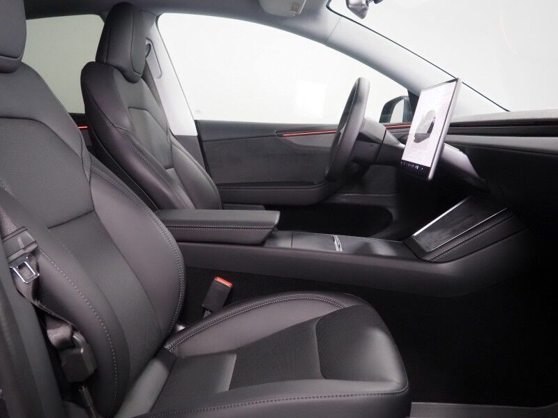 2026 Tesla Model Y Premium RWD *AUTOPILOT, NAVIGATION, SAFETY ALERTS, ADAPTIVE CRUISE, AUTOMATIC PARKING, SURROUND CAMERAS, PANORAMA GLASS ROOF, CLIMATE SEATS, HEATED STEERING, WIRELESS CHARGING Round Rock TX