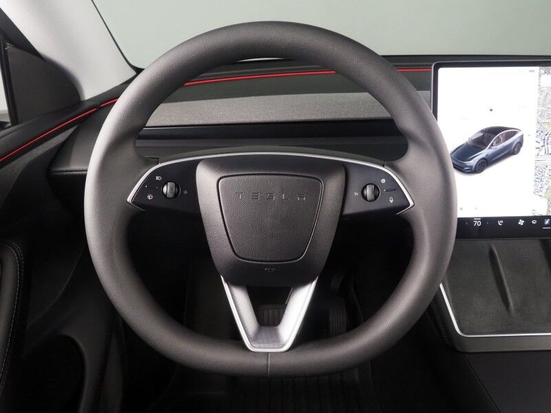 2026 Tesla Model Y Premium RWD *AUTOPILOT, NAVIGATION, SAFETY ALERTS, ADAPTIVE CRUISE, AUTOMATIC PARKING, SURROUND CAMERAS, PANORAMA GLASS ROOF, CLIMATE SEATS, HEATED STEERING, WIRELESS CHARGING Round Rock TX