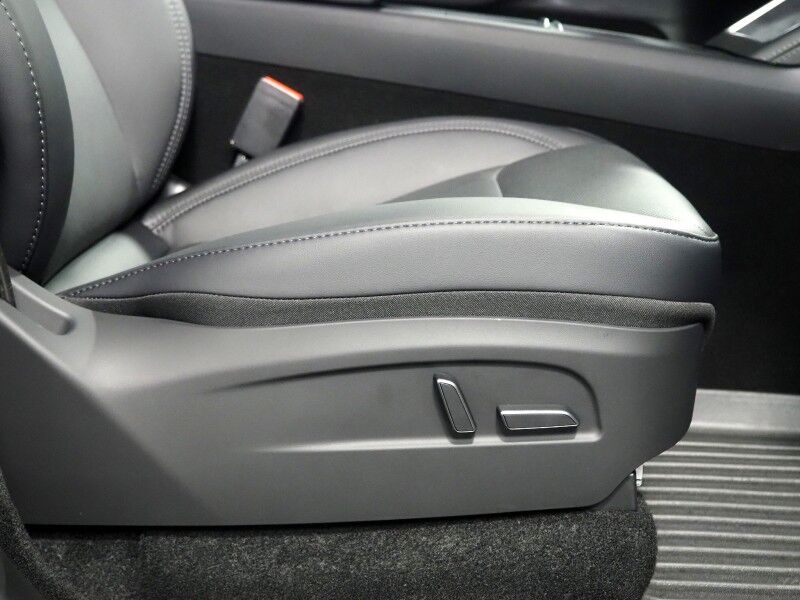 2026 Tesla Model Y Premium RWD *AUTOPILOT, NAVIGATION, SAFETY ALERTS, ADAPTIVE CRUISE, AUTOMATIC PARKING, SURROUND CAMERAS, PANORAMA GLASS ROOF, CLIMATE SEATS, HEATED STEERING, WIRELESS CHARGING Round Rock TX