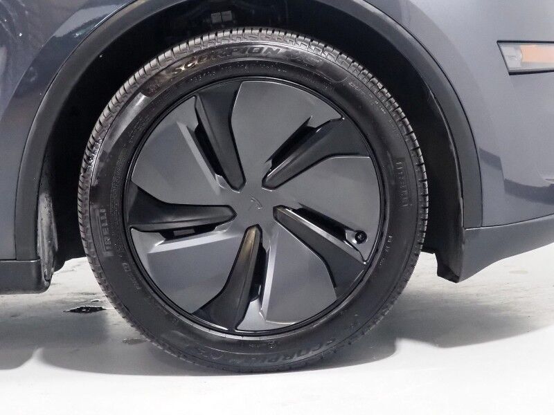 2026 Tesla Model Y Premium RWD *AUTOPILOT, NAVIGATION, SAFETY ALERTS, ADAPTIVE CRUISE, AUTOMATIC PARKING, SURROUND CAMERAS, PANORAMA GLASS ROOF, CLIMATE SEATS, HEATED STEERING, WIRELESS CHARGING Round Rock TX