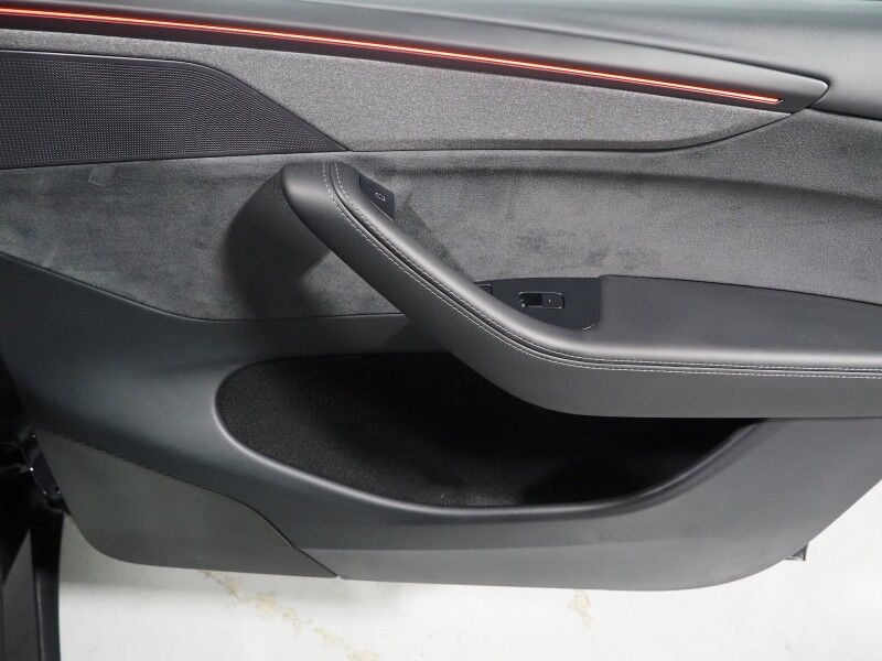 2026 Tesla Model Y Premium RWD *AUTOPILOT, NAVIGATION, SAFETY ALERTS, ADAPTIVE CRUISE, AUTOMATIC PARKING, SURROUND CAMERAS, PANORAMA GLASS ROOF, CLIMATE SEATS, HEATED STEERING, WIRELESS CHARGING Round Rock TX